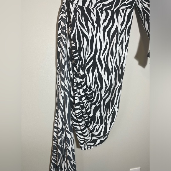 Bronx and Banco - Zebra Print One-Shoulder Dress - Picture 8 of 11